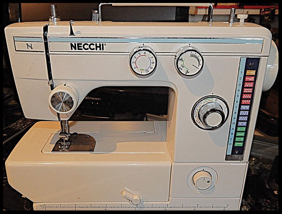 Necchi  " Model 537  FA "