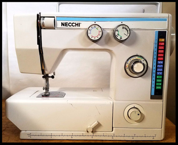 Necchi   " Model  537 L "