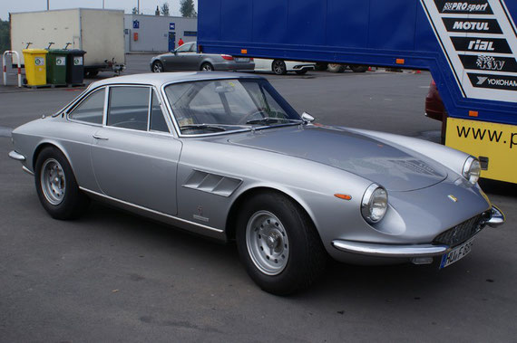 Ferrari 330 GTC -by AliDarNic (Modena Trackdays 2009)