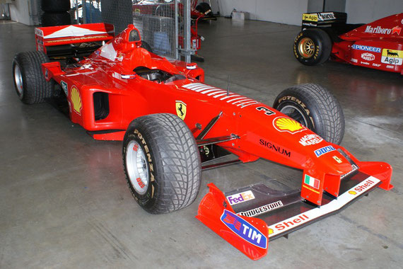 Ferrari 2000 '00 M Schumacher - by Alidarnic (Modena Trackdays 2009)