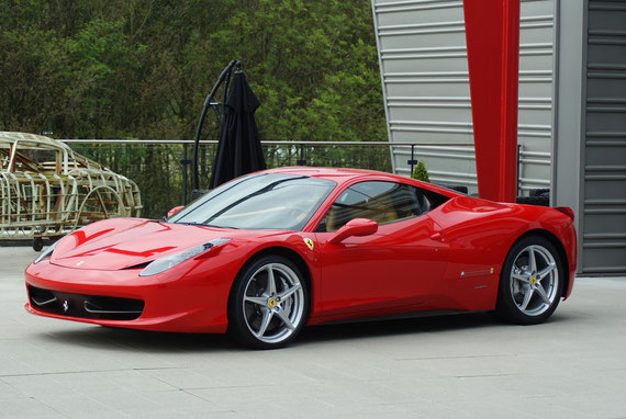 Ferrari 458 Italia - by Alidarnic