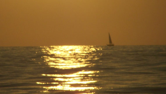 COUCHER DE SOLEIL SUR LA MER