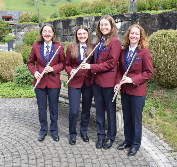 v.l.n.r. Kira Kaiser, Tatjana Bodenmüller, Stefanie Zimmermann, Elisa Minutella