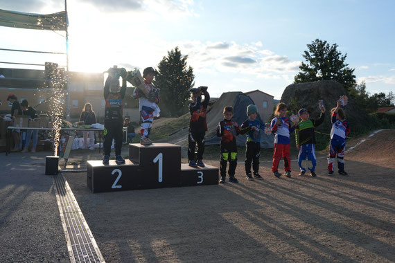 Podium U7 : Enzo 5e