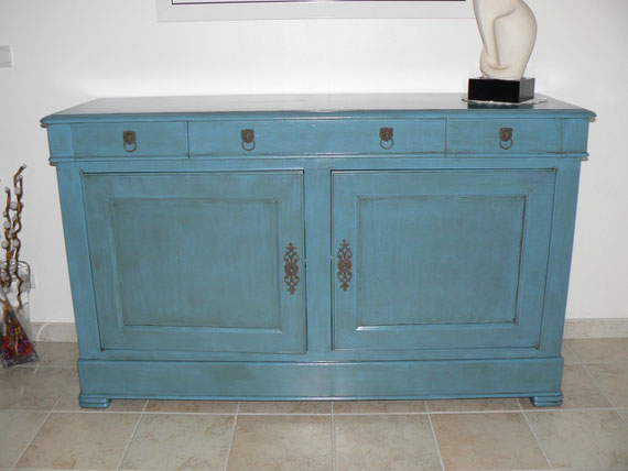 Meuble merisier en bleu gustavien déco glacis wengé