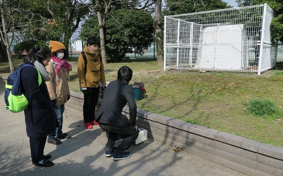 筑後平野で行った地震計の設置環境と地盤振動の計測実習