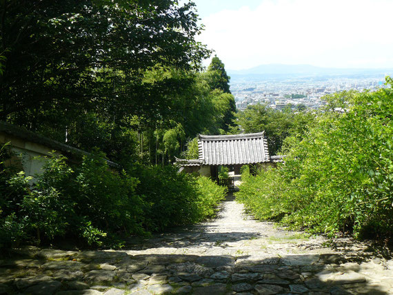 白毫寺山門