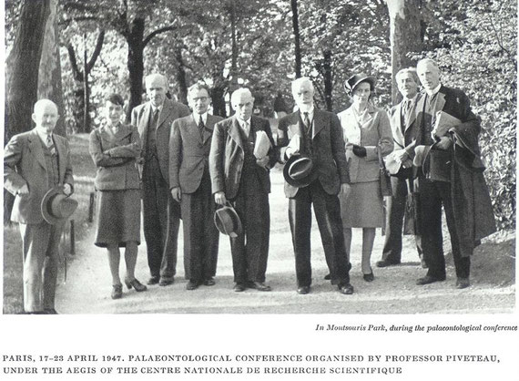 From left above: G. G. Simpson, Mrs. Haldane, J.B.S. Haldane, Jean Viret, D.M.S. Watson, Lucian Cuenot, Mlle. Dechaseaux, M. Guillaume, Teilhard.