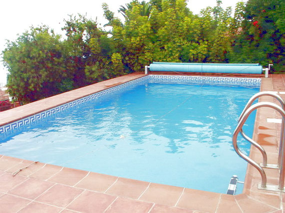 Beheizter Pool mit Sonnenterrasse der Ferien Villa mit Garten und Internet in Santa Ursula auf Tenerife