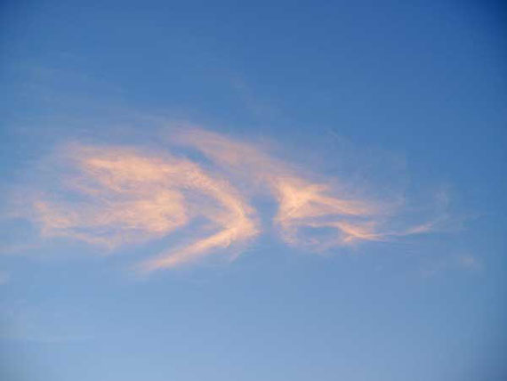 engelsflügel, abendliche wolkenformation über sonnenbühl
