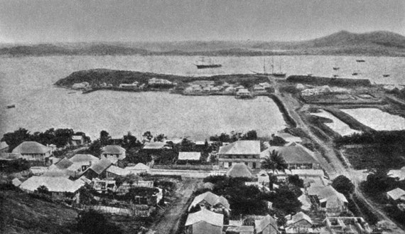 VUE DE NOUMÉA EN 1869 - Carte postale - (W. Henry Caporn, Editeur)