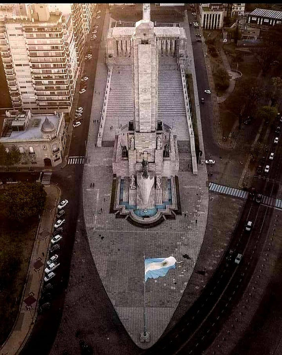 Vista aérea del Monumento a la Bandera en Rosario.