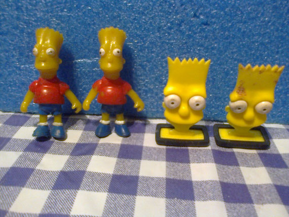 Nuevamente el dibujo sale de la T.V. para jugar con los niños: Los Simpsons.