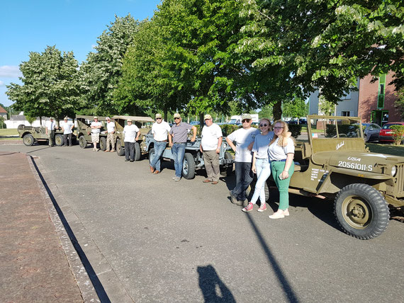 Le convoi d'anges heureux pour promener les enfants