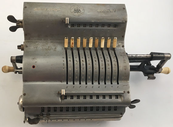 BRUNSVIGA TRINKS, modelo J, Grimme, Natalis & Co, C.G. Auf Actien, Braunschweig, s/n 25882, capacidad 9x9x13, año 1907, 43x23x17 cm