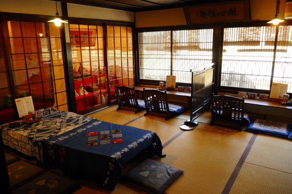 落着いた二階