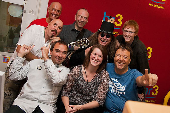 Die Playground Heroes zu Gast bei der Bombi-Show in hr3 (5.November 2010 / Foto: Sven-Oliver Schibat)