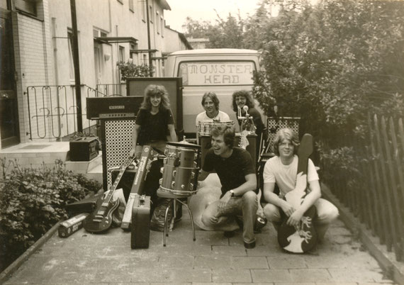 v.l.n.r.: Norbert "Philipp" Weisenbach (voc), Kalli Schaub (g), Gregor Hildebrandt (dr), Muff Burkart (b), Lusches Goldecker (g, voc)