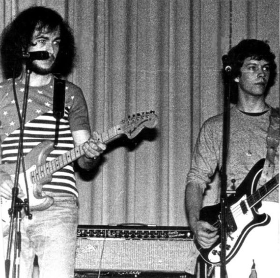 In den 70ern noch selbst am Bass: Jörg Bombach (rechts, links: Uli Betten)