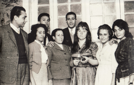 Bettina in Cairo with Egyptian artists, 1962