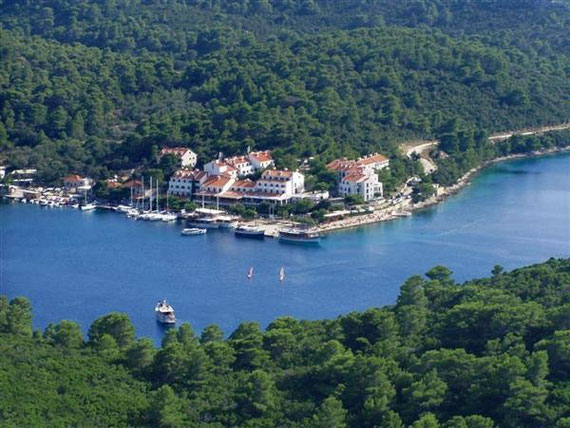 Mljet - The Pomena harbour