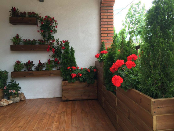 COMO DECORAR TU PORCHO - jardineras de madera