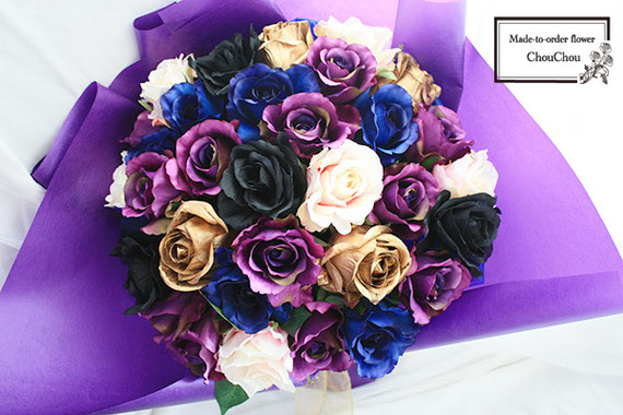 誕生日　花束　アーティフィシャルフラワー　造花　33本　薔薇　紫、ピンク、黒、青、ゴールド　ホテルモントレ