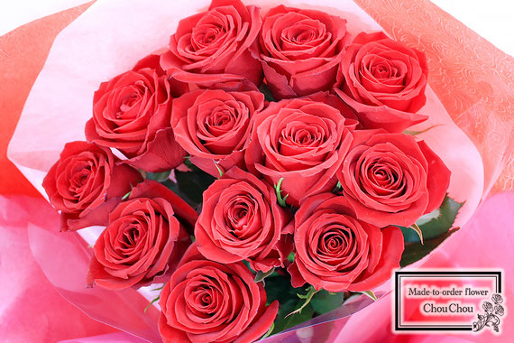 ディズニー　プロポーズ　花束　１２本　赤薔薇　ダズンローズ　ミラコスタ　オーダーフラワー　シュシュ　ChouChou