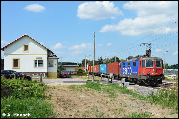 421 377-3 durchfährt am 16. Juli 2015 die Blockstelle Niederhohndorf in Richtung Zwickau