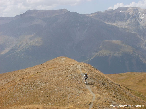 crestino spettacolare verso il colle dell'Assietta 