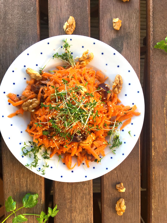 Knackiger Karottensalat
