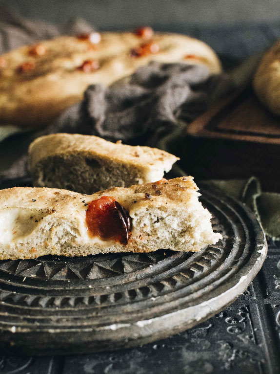 FOCCACIA MIT TOMATE