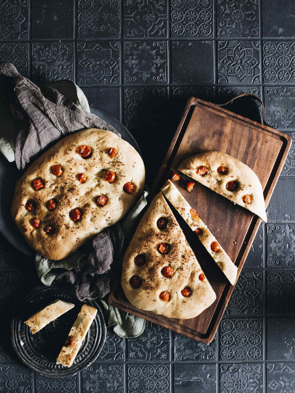 FOCCACIA MIT TOMATE