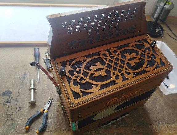 accordéon diatonique Castgnari - Au Soufflet Qui Swing 