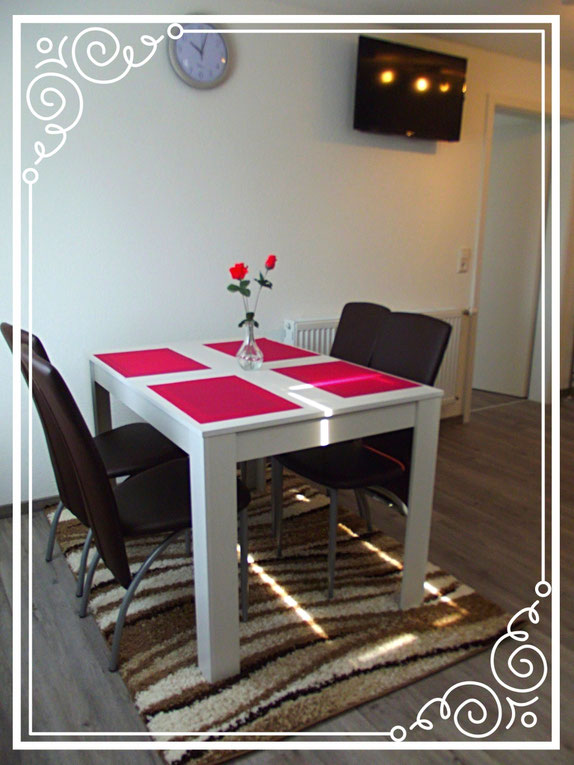 Ferienwohnung Schnell Esszimmer