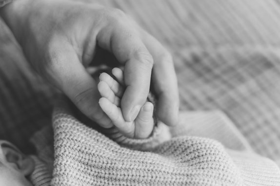 Newbornfotografie Mindelheim kleine Finger