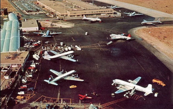 1950s : Idlewild Airport , New York