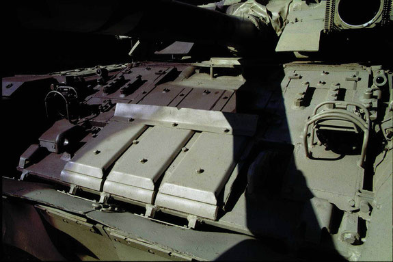 Autre type de brique montée sur ce T-80