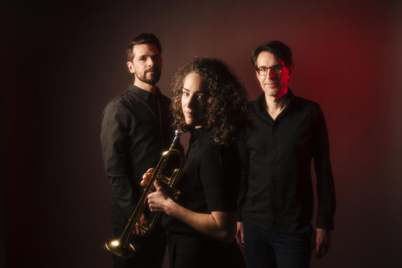Jonas Burgwinkel, Airelle Besson, Sebastian Sternal "Surprise". Photographie : Sylvain Gripoix