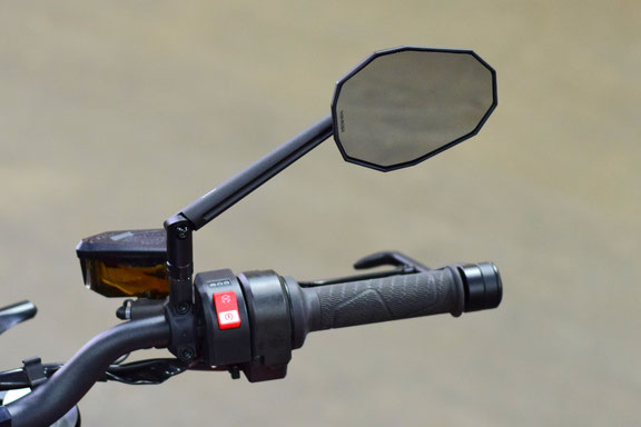 Victory Blast Rückspiegel an KTM 790 Duke