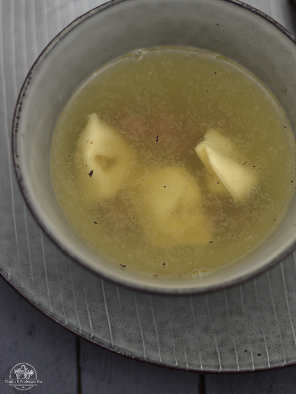 Rinderboullion mit Tortellini