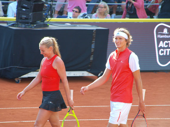 Beim Show-Mixed am Rothenbaum waren Barbara Schett und Sascha Zverek ein gutes Team