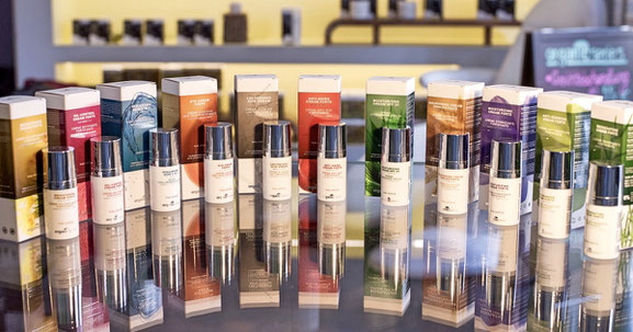 premium Naturkosmetik, natürlich, bio-, vegan, hautregenerierend, hautnährend, gesund, wirksam und effizient