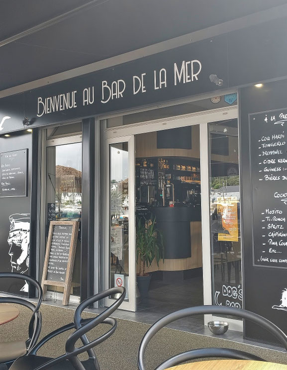 Die Bar de la Mer in Audierne, Cap Sizun, Finistère, Bretagne