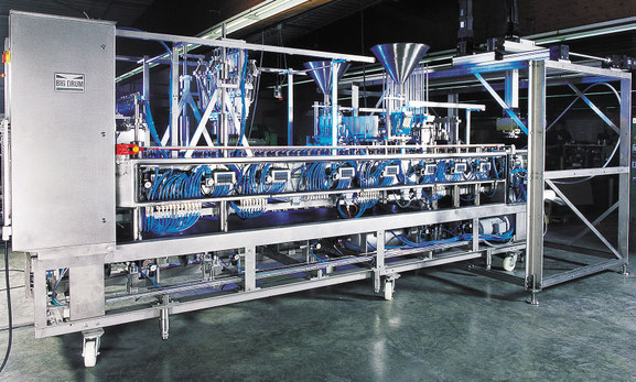 Máquina de llenado automático para productos líquidos. By OP