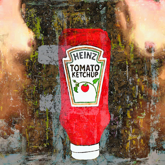Im Zentrum steht die ikonische Ketchup-Flasche – ein Symbol des Alltags und der Pop-Kultur. Erst beim zweiten Blick offenbart der abstrakte Hintergrund seine Geheimnisse: Zwei weibliche Akte, die in ihrer verfremdeten Form mit der rauen Textur des Hinterg