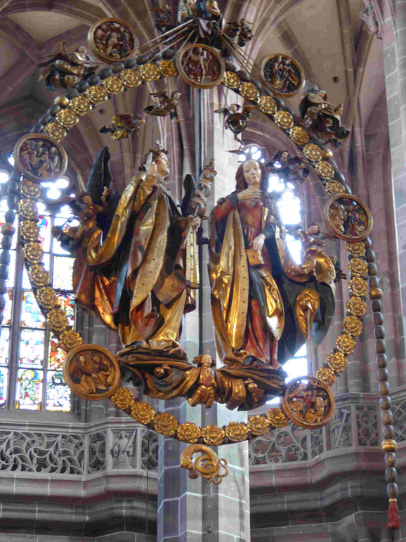 Der "Engelsgruß" von Veit Stoß in der St. Lorenzkirche