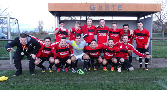 1. Mannschaft nach dem 5:0 Sieg gegen den FC Weiher am 20.11.2016