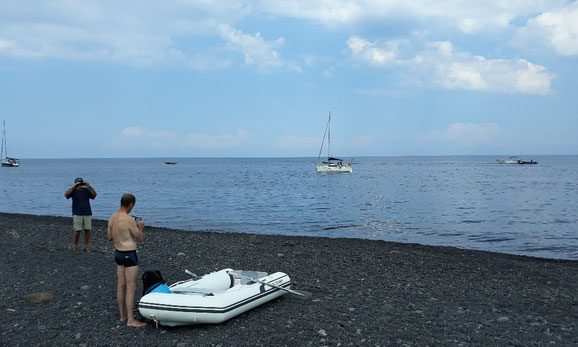 On a mouillé, mis l’annexe à l’eau