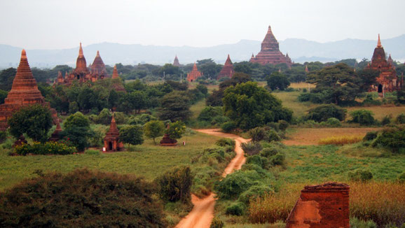 View on Bagans stupas